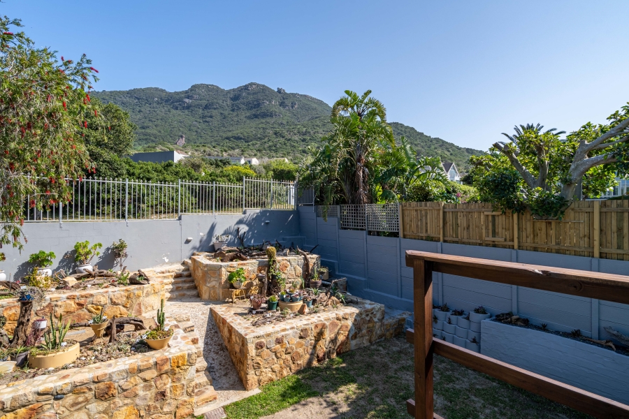 4 Bedroom Property for Sale in Northshore Western Cape